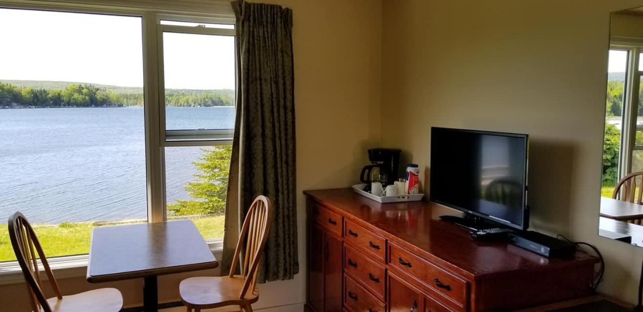 St Ann'S Motel & Cottage Baddeck Inlet Eksteriør bilde