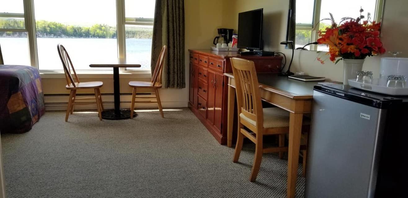 St Ann'S Motel & Cottage Baddeck Inlet Eksteriør bilde