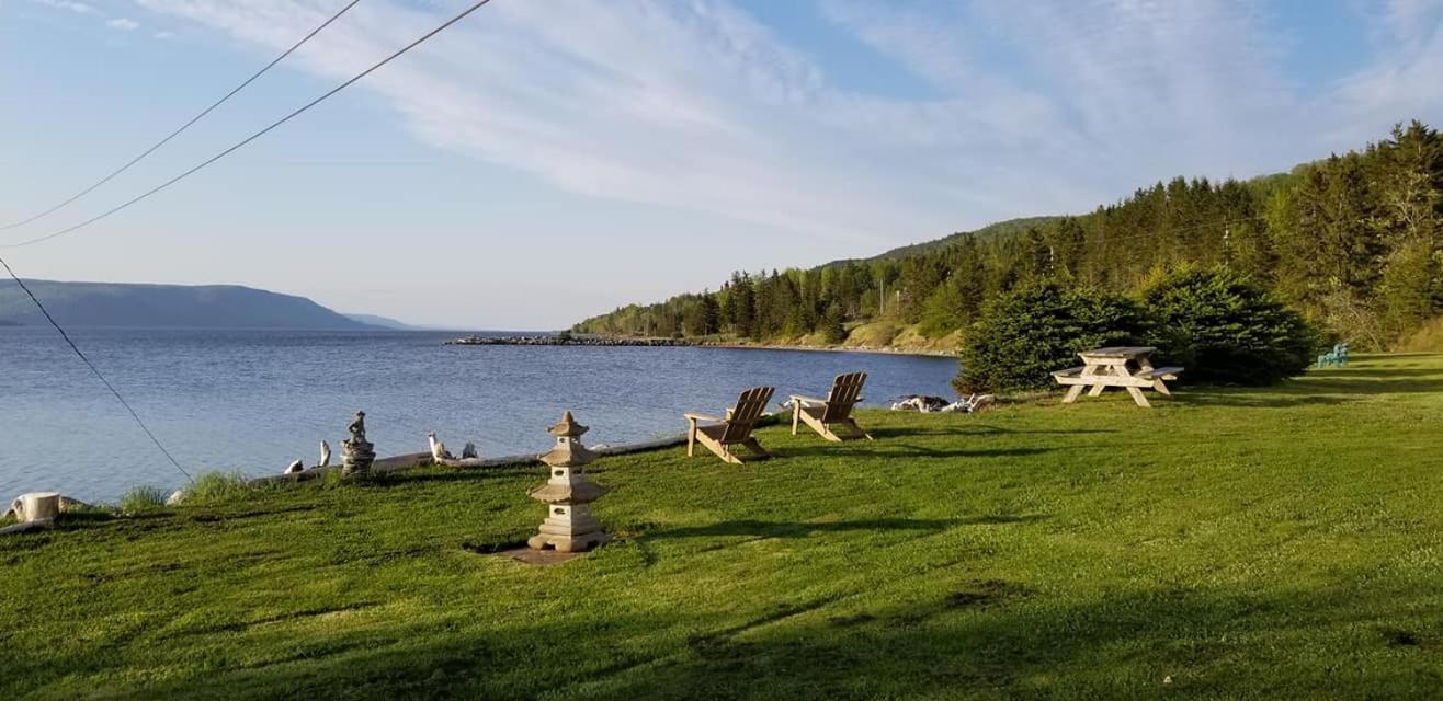 St Ann'S Motel & Cottage Baddeck Inlet Eksteriør bilde